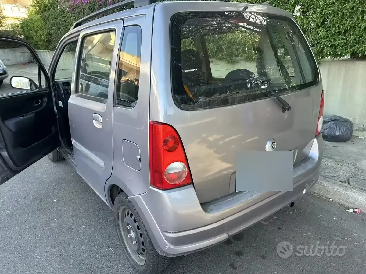 Usata Opel Agila 69 CV (50 kW) 2004 Monovolume