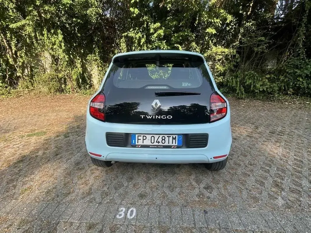 Usata Renault Twingo SE 69 CV (50 kW) 2018 Bluazzurro Utilitaria