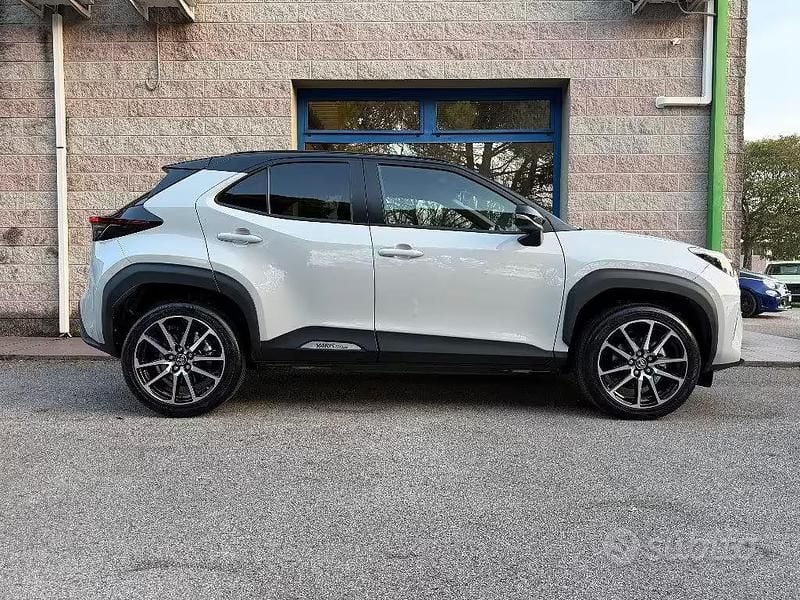 Usata Toyota Yaris Cross Sport 130 CV (95 kW) 2025 Bianco SUV