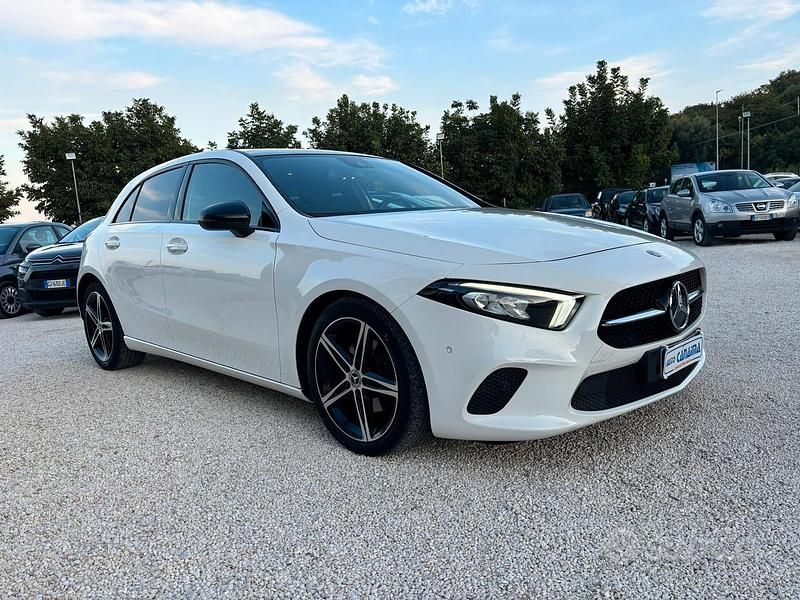 Usata Mercedes A180 Premium 115 CV (84 kW) 2021 Bianco Berlina