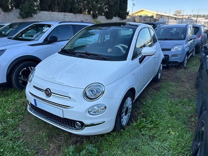 Usado Fiat 500 Dolcevita 70 HP (51 kW) 2024 Branco Sedan