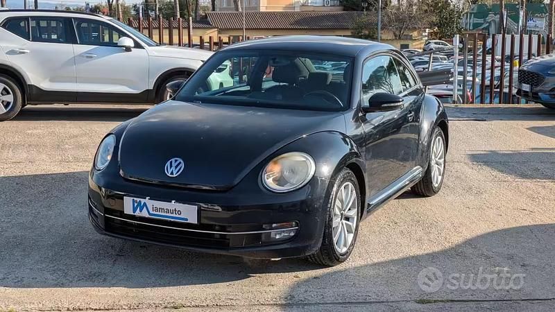 Usata VW Beetle 65 CV (47 kW) 2015 Nero Utilitaria