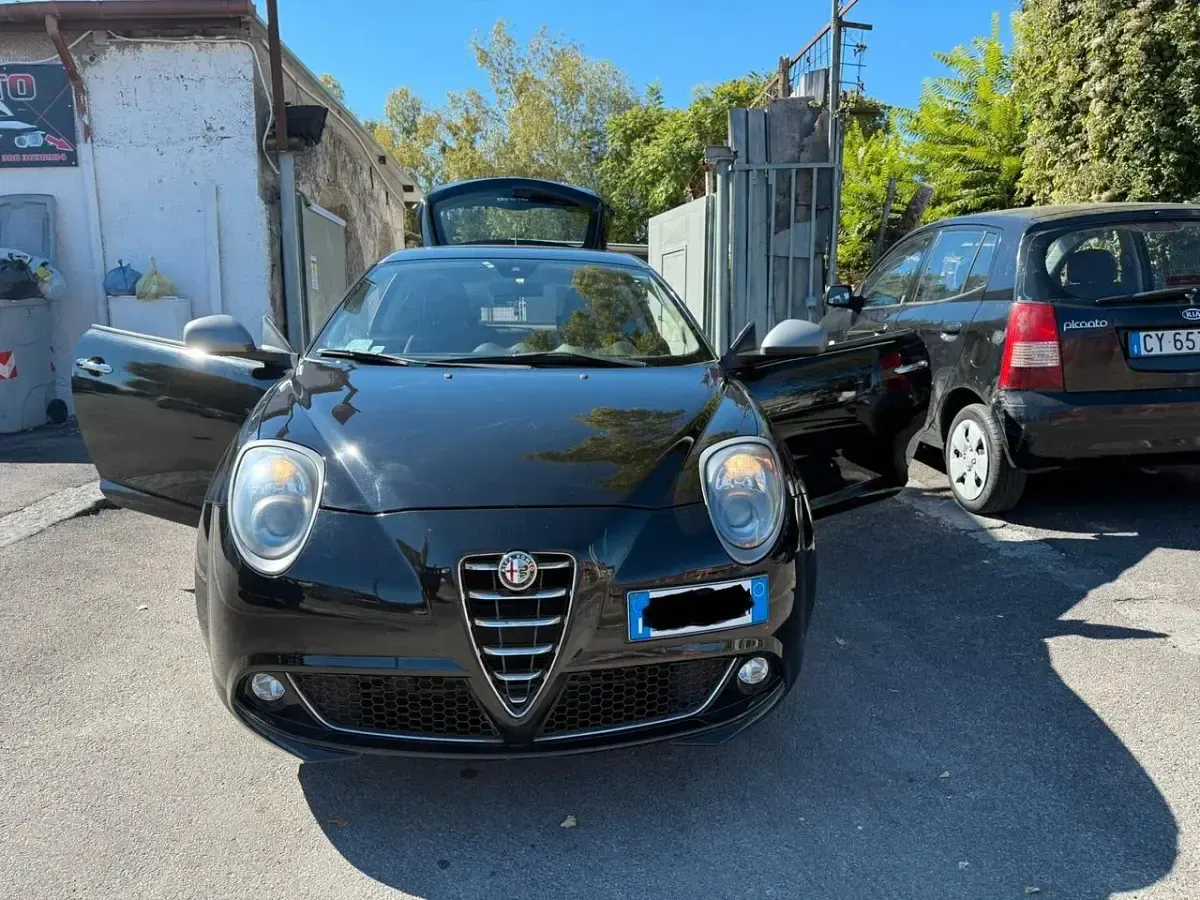 Usata Alfa Romeo MiTo 77 CV (56 kW) 2016 Nero Utilitaria