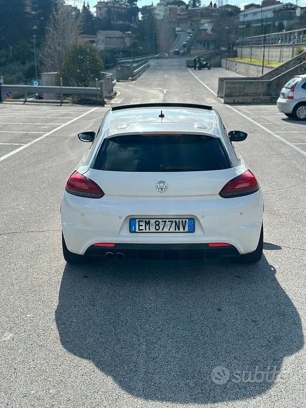 Usata VW Scirocco R-line 160 CV (117 kW) 2012 Bianco Coupé