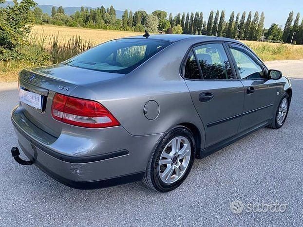 Begagnad Saab 9-3 Linear 150 HK (110 kW) 2006 Brun Sedan