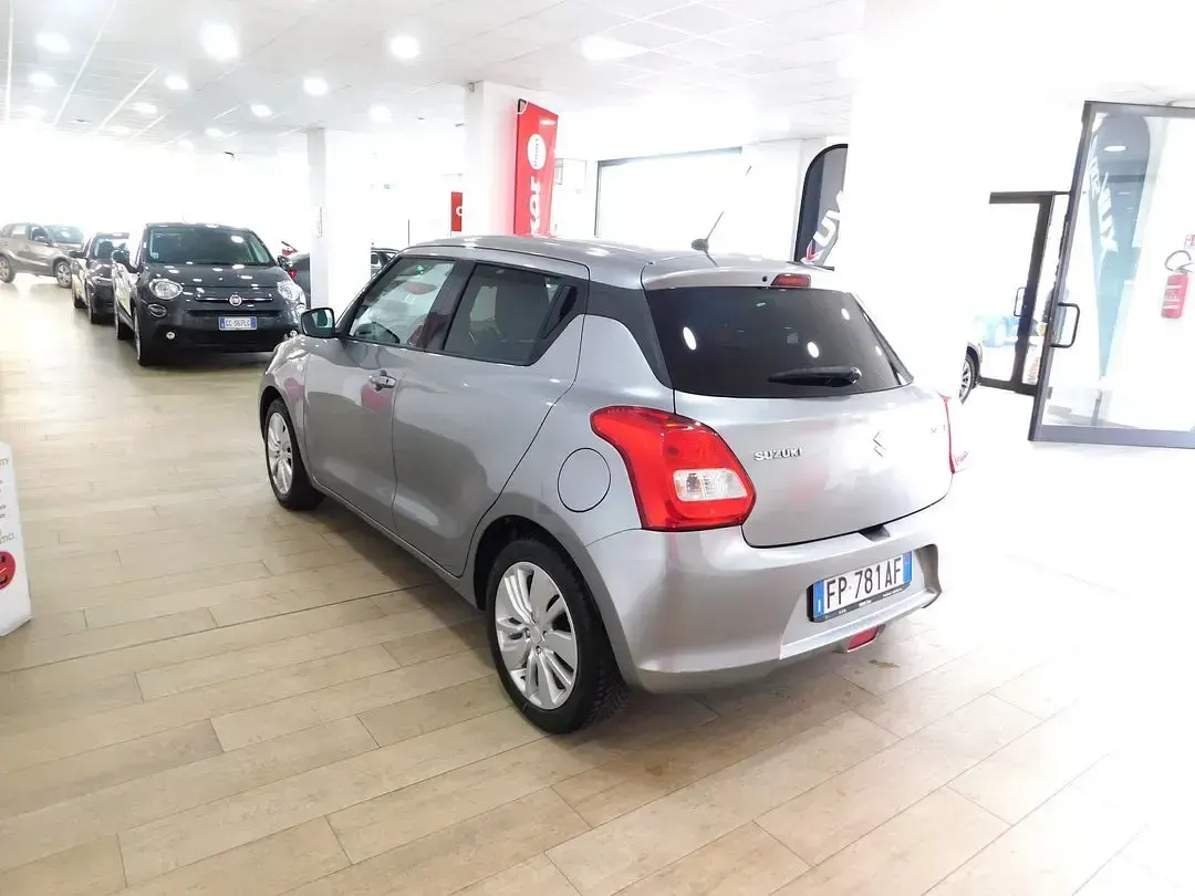 Usata Suzuki Swift Cool 90 CV (66 kW) 2018 Grigio Utilitaria