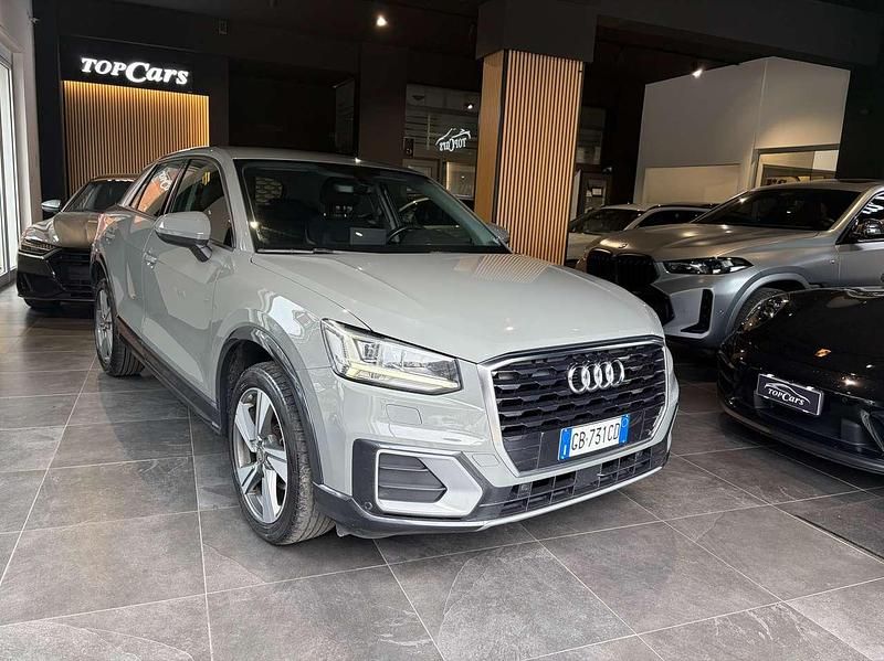 Usata Audi Q2 Design 116 CV (85 kW) 2020 Grigio SUV