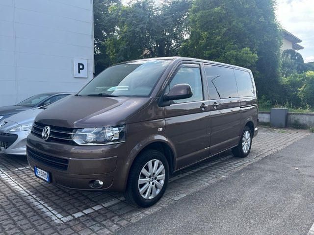 Usata VW Caravelle Comfortline 180 CV (132 kW) 2013 Marrone Monovolume