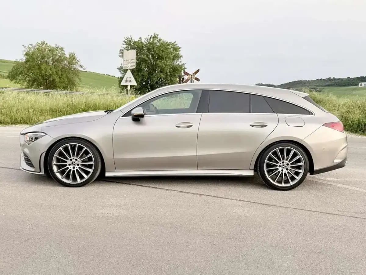 Usata Mercedes CLA220 Shooting Brake Premium 190 CV (139 kW) 2019 Bronzo Station wagon
