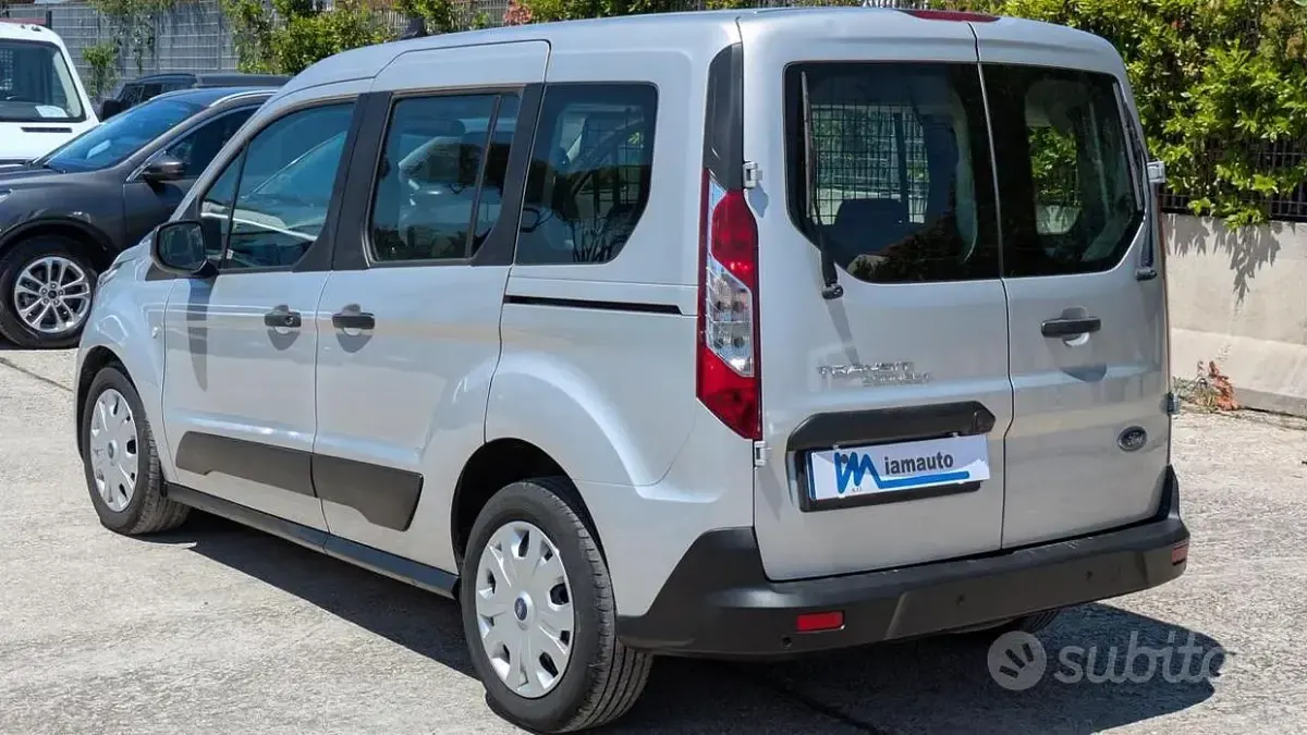 Usata Ford Transit Connect 101 CV (74 kW) 2024 Grigio Monovolume