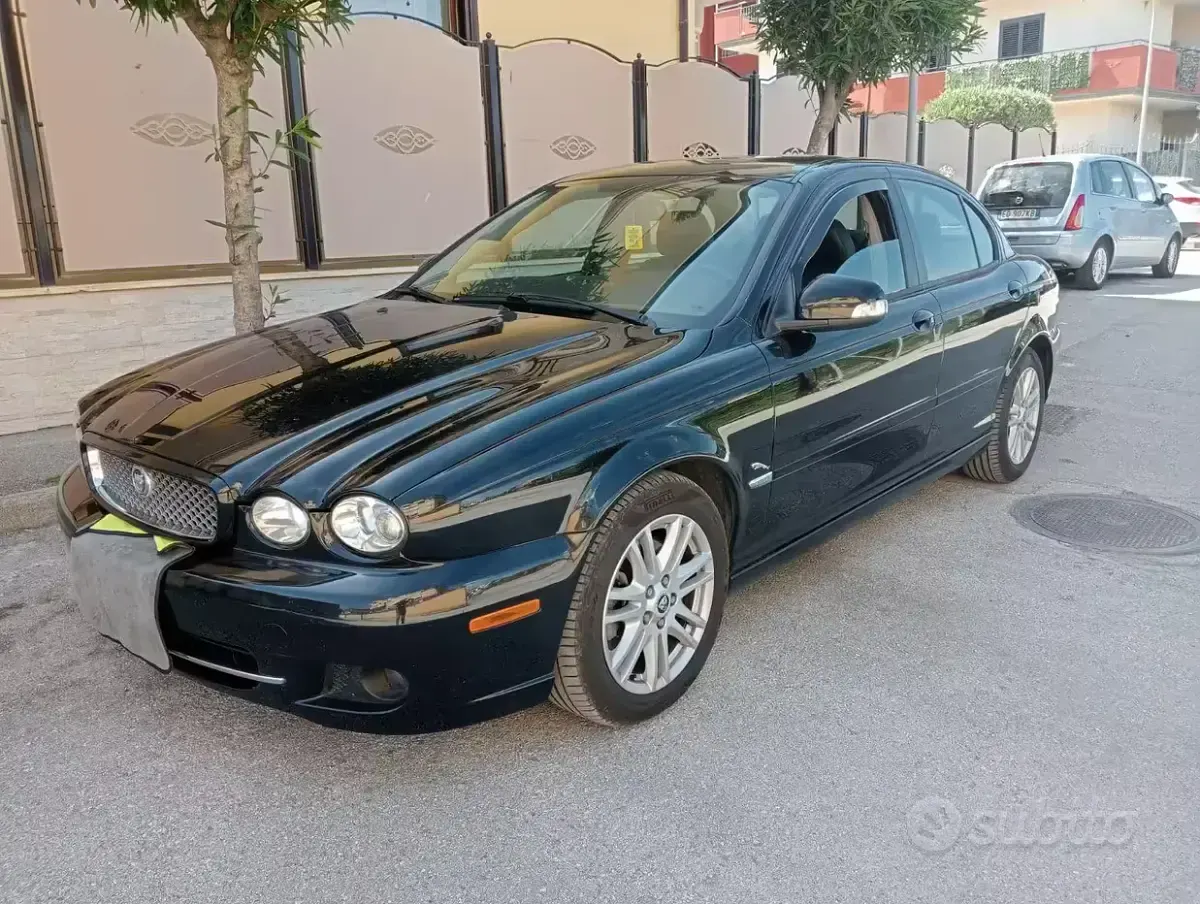 Usata Jaguar X-type 145 CV (106 kW) 2009 Nero Berlina