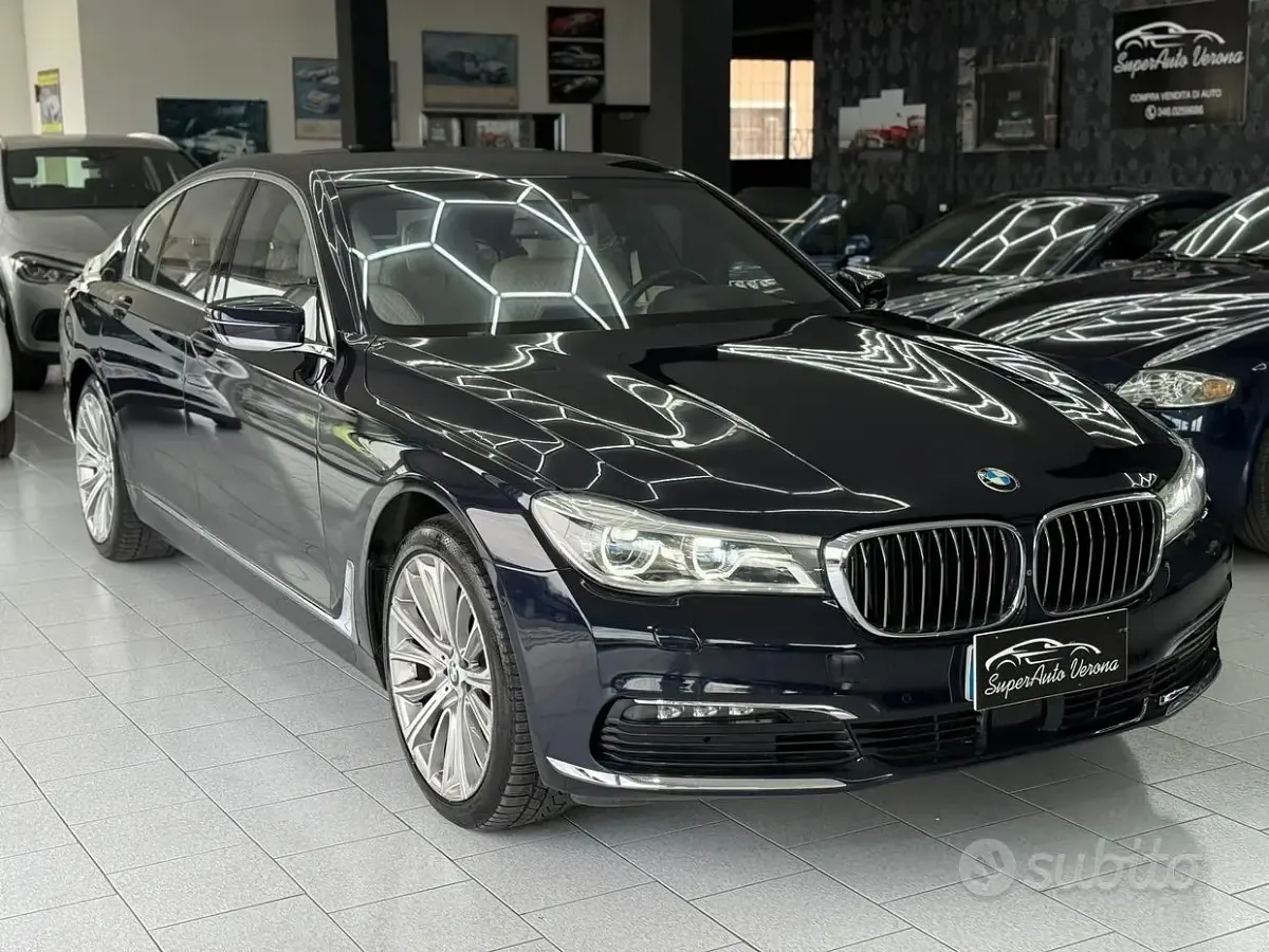 Usata BMW 730 Comfort Edition 265 CV (194 kW) 2018 Bluazzurro Berlina