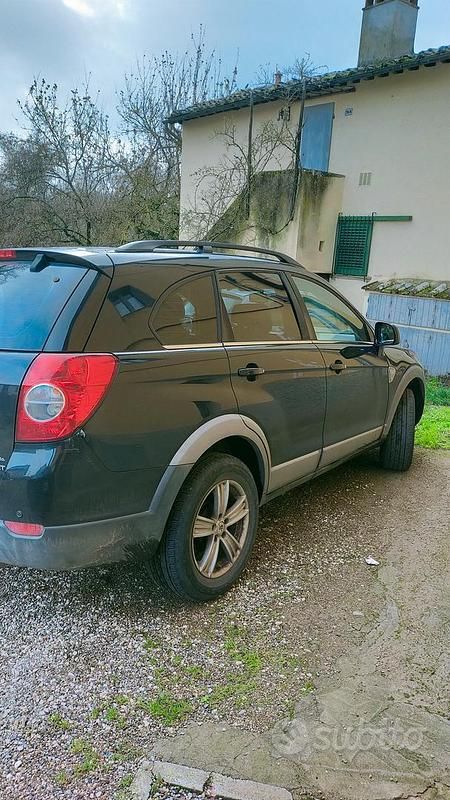 Usata Chevrolet Captiva 2010 Nero SUV