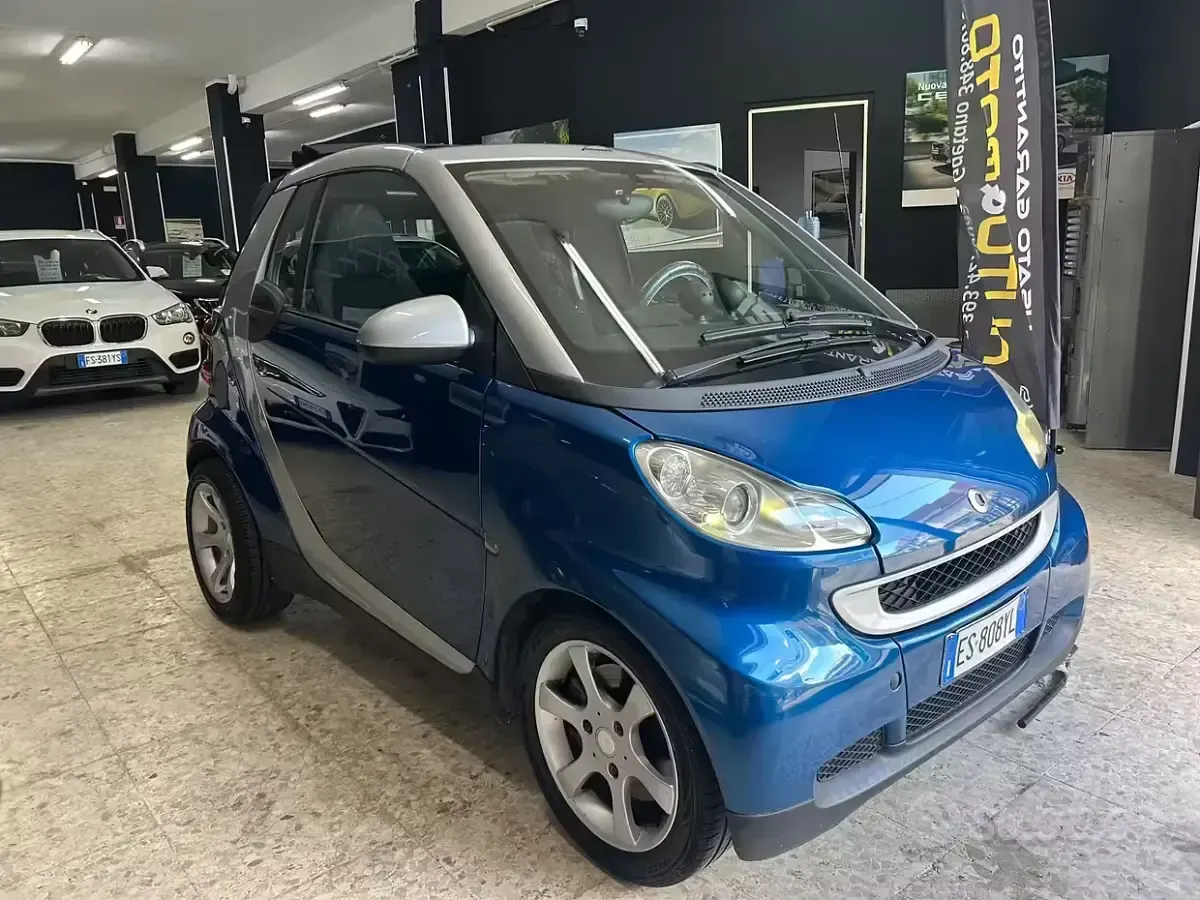 Usata Smart ForTwo Cabrio Pure 71 CV (52 kW) 2008 Blu Cabrio