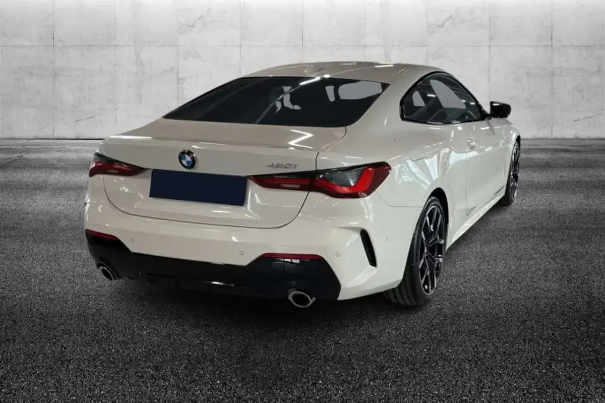 Usata BMW 420 M Sport 184 CV (135 kW) 2025 Bianco Coupé