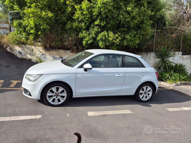Usata Audi A1 86 CV (63 kW) 2012 Bianco Utilitaria