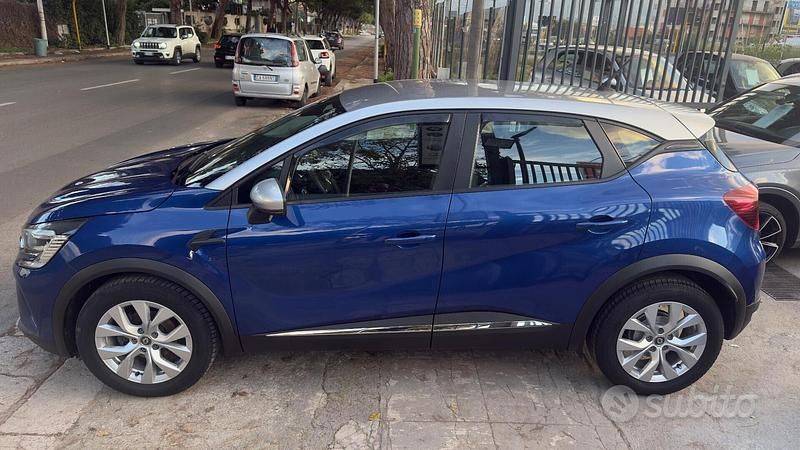 Usata Renault Captur Intens 95 CV (69 kW) 2020 Blu SUV