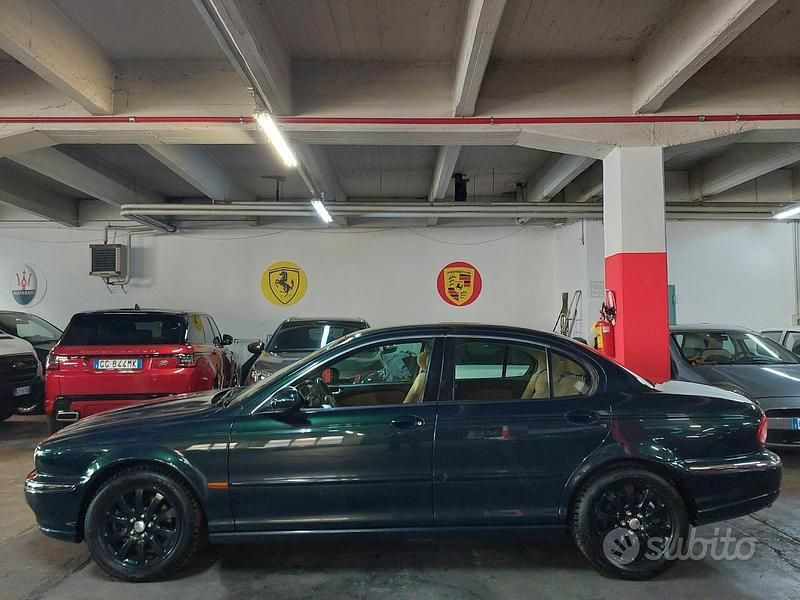 Usata Jaguar X-type Executive 196 CV (144 kW) 2001 Verde Berlina