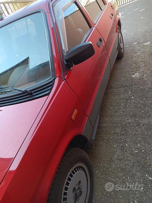 Usado Alfa Romeo 33 118 CV (86 kW) 1989 Rojo Berlina