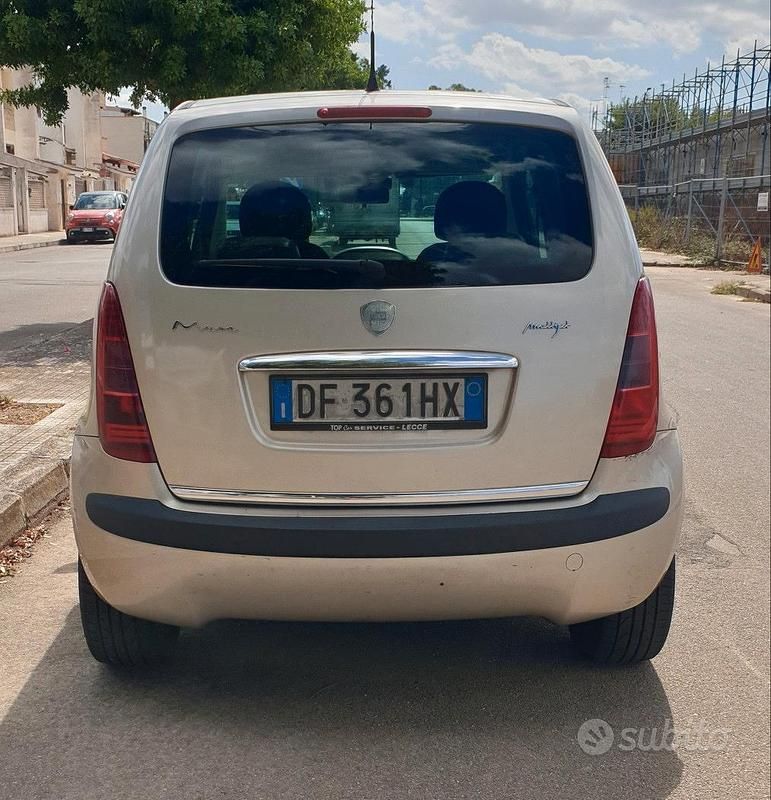 Usata Lancia Musa 90 CV (66 kW) 2007 Monovolume