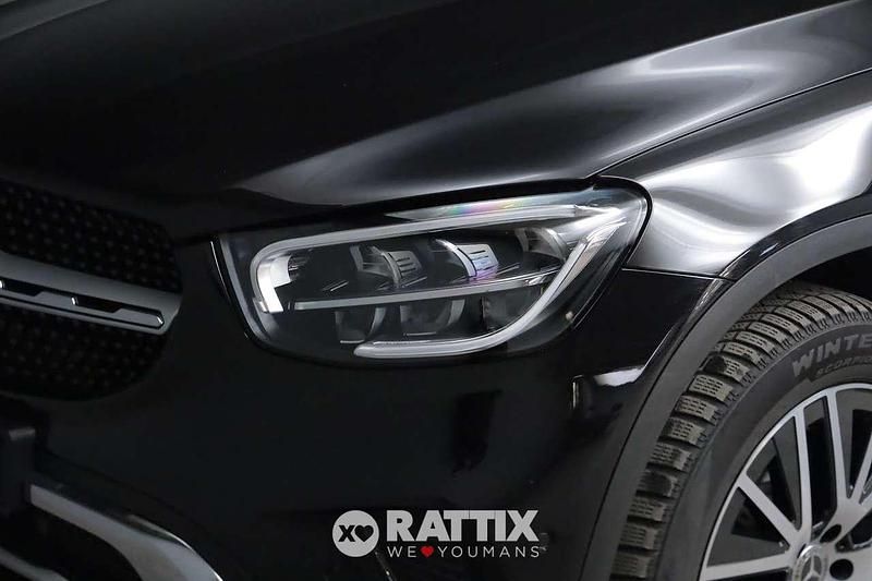 Usata Mercedes GLC300e Business 194 CV (142 kW) 2022 Nero Coupé