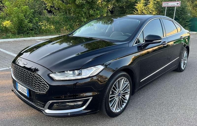 Usata Ford Mondeo Vignale 188 CV (138 kW) 2018 Nero Berlina