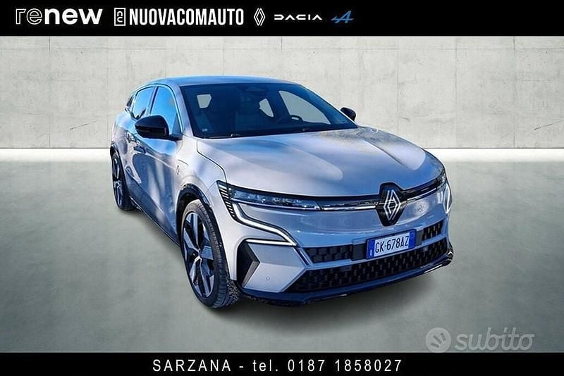 Grigio Usata 2022 Renault Megane E-Tech Techno Berlina | 23.500 € (Buon prezzo) - Immagine 1/4