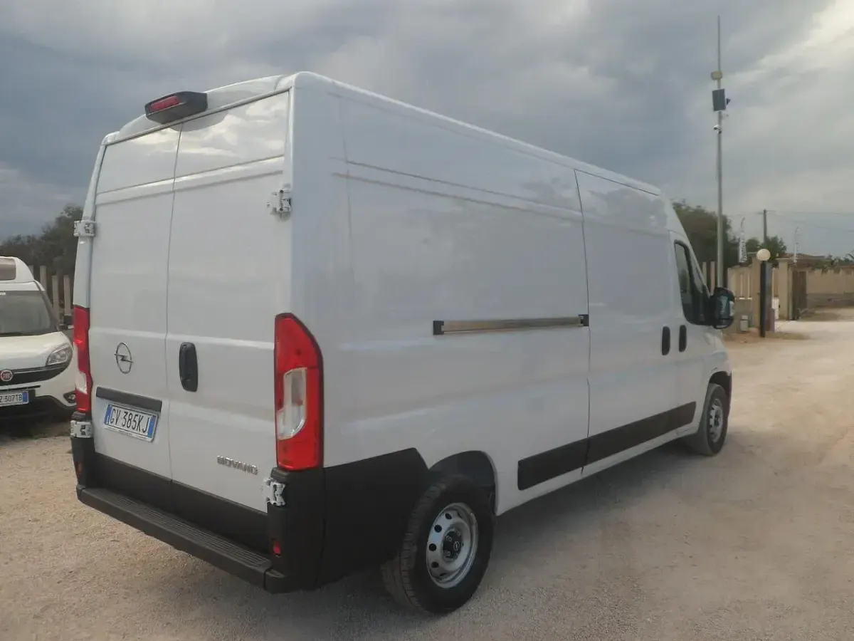 Usata Fiat Ducato 140 CV (102 kW) 2025 Bianco Furgone