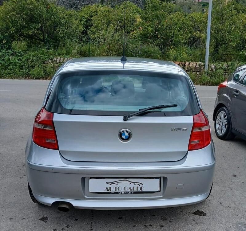 Usata BMW 118 143 CV (105 kW) 2007 Argento Utilitaria