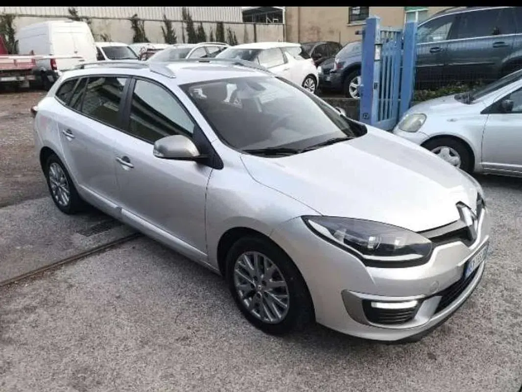 Usata Renault Mégane GrandTour 110 CV (80 kW) 2014 Argento Station wagon