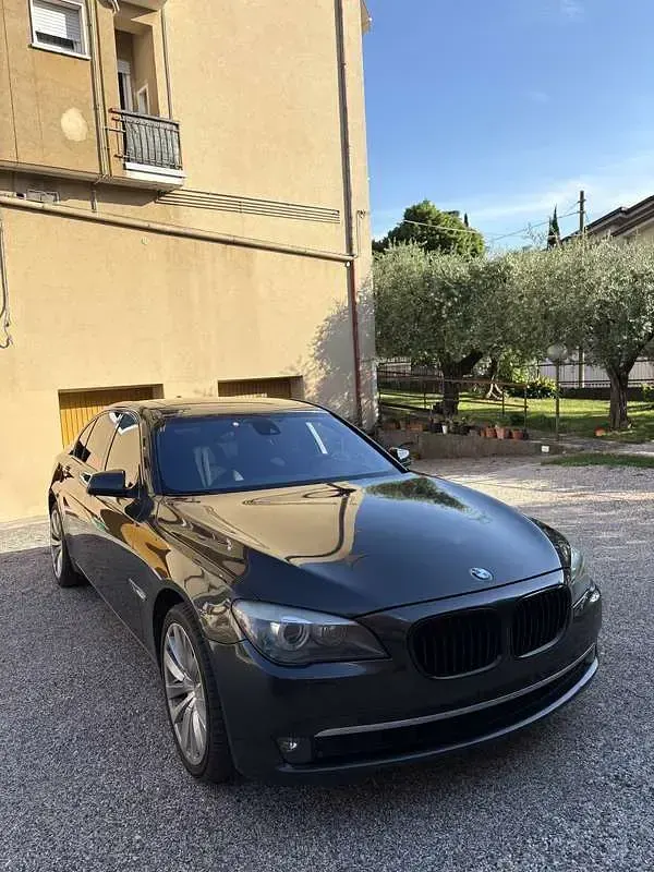 Usata BMW 730 245 CV (180 kW) 2010 Berlina