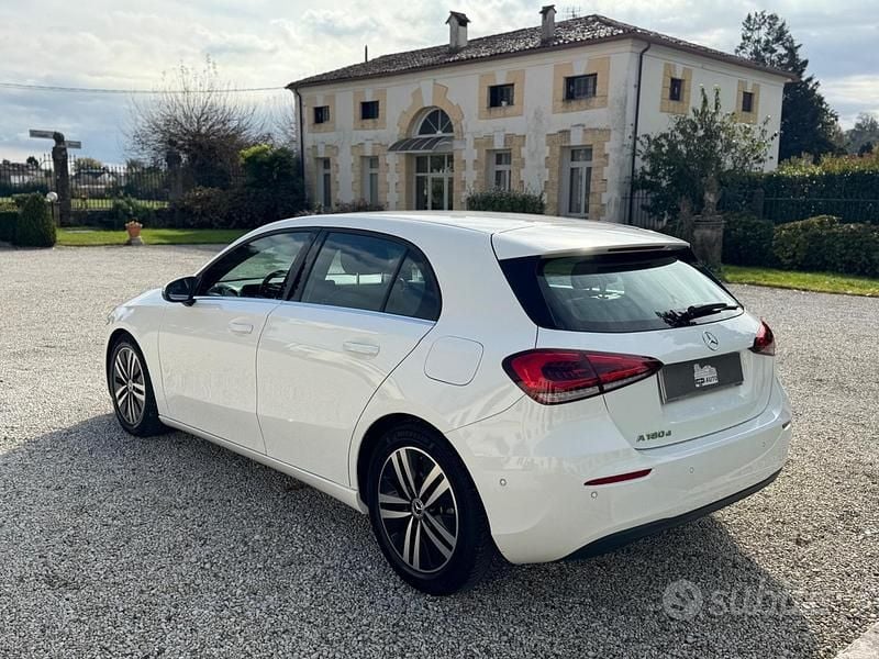 Usata Mercedes A180 116 CV (85 kW) 2018 Bianco Berlina