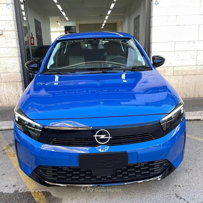 Usata Opel Corsa Edition 101 CV (74 kW) 2024 Blu Berlina
