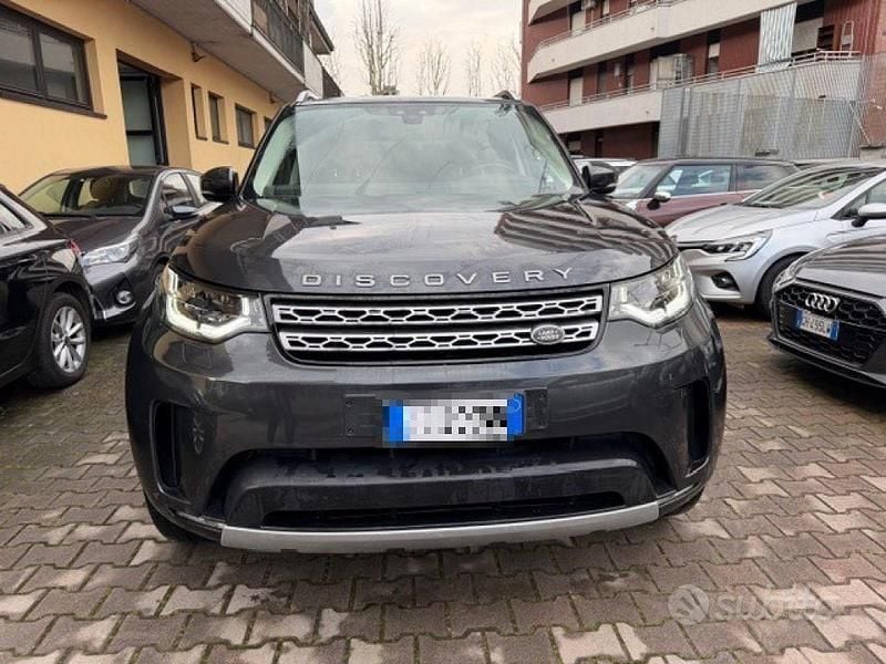 Usado Land Rover Discovery 5 HSE Luxury 241 CV (177 kW) 2017 Gris SUV