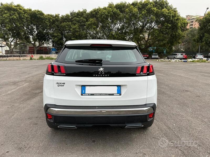 Usato 2020 Peugeot 3008 1.5 Diesel 131 CV (21.000 €)