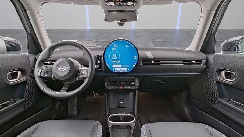 Usata Mini Cooper Classic 114 kW (156 CV) 2025 Grigio Utilitaria