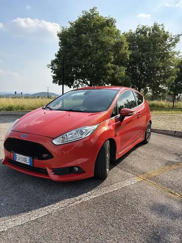Usata Ford Fiesta ST 182 CV (133 kW) 2013 Utilitaria