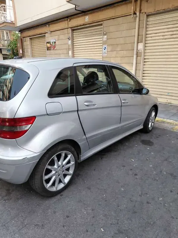 Usata Mercedes B180 Chrome 109 CV (80 kW) 2005 Monovolume