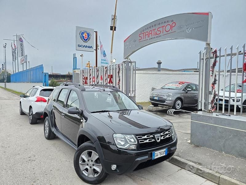Nero Usata 2014 Dacia Duster Lauréate Station wagon | 6350 € (Buon prezzo) - Immagine 1/4