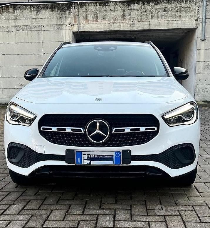 Bianco Usata 2020 Mercedes 200 Night SUV | 24.800 € (Buon prezzo) - Immagine 1/4
