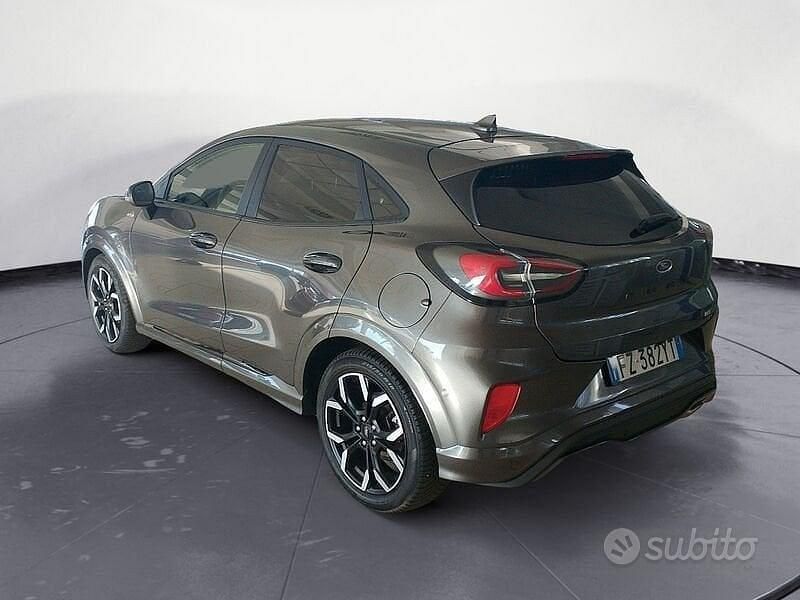 Usata Ford Puma ST-Line 125 CV (91 kW) 2020 Grigio SUV