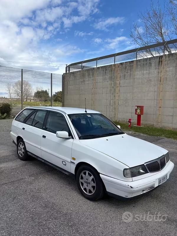 Usata Lancia Dedra 90 CV (66 kW) 1998 Bianco Station wagon
