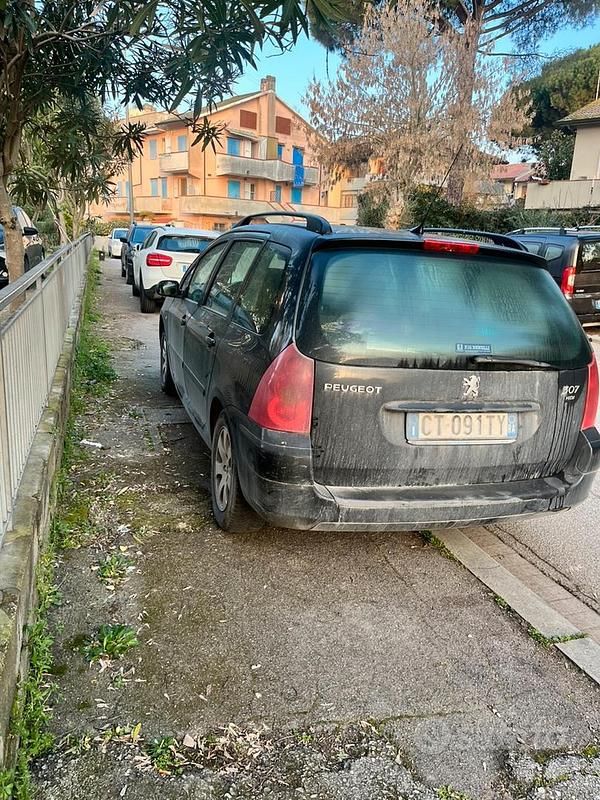 Usata Peugeot 307 90 CV (66 kW) 2005 Nero Station wagon