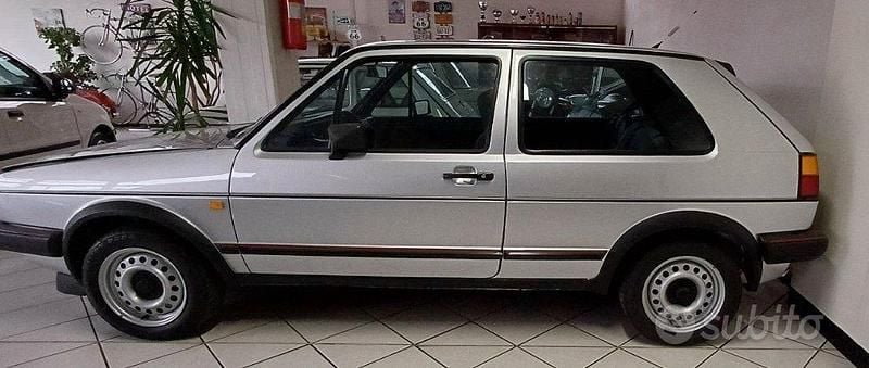 Usata VW Golf II GTI 110 CV (80 kW) 1985 Gray Utilitaria