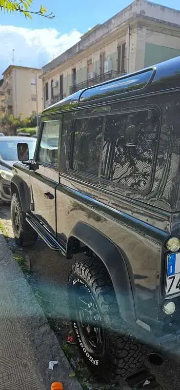 Usata Land Rover Defender 122 CV (89 kW) 2001 Grigio Station wagon