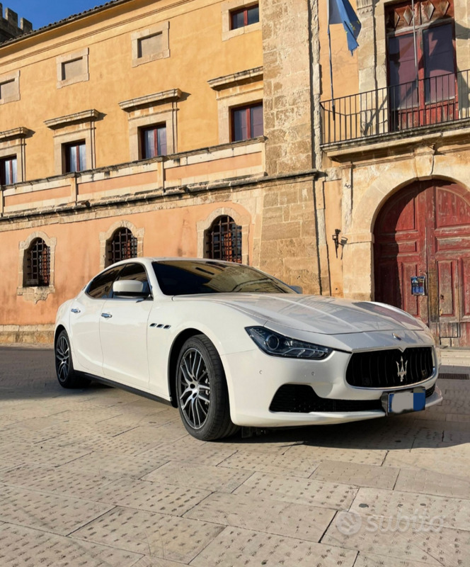 Usato 2015 Maserati Ghibli 3.0 Diesel 250 CV (35.000 €)