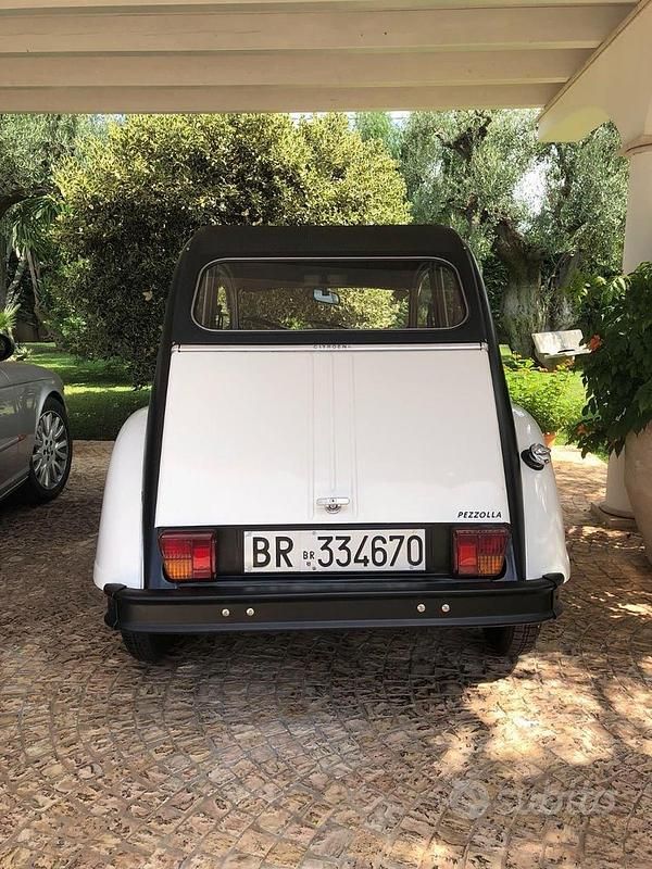 Usata Citroën 2CV Charleston 29 CV (21 kW) 1980 Bianco Berlina