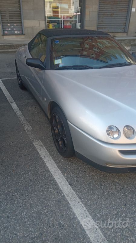 Usata Alfa Romeo GTV 130 CV (95 kW) 1997 Grigio Coupé