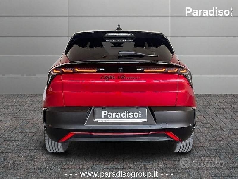 Usata Alfa Romeo Junior Edizione Speciale 114 kW (156 CV) 2024 Rosso SUV