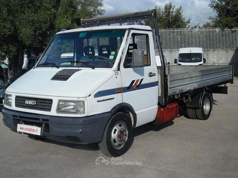 Usata Iveco Daily 116 CV (85 kW) 1996 Bianco Monovolume